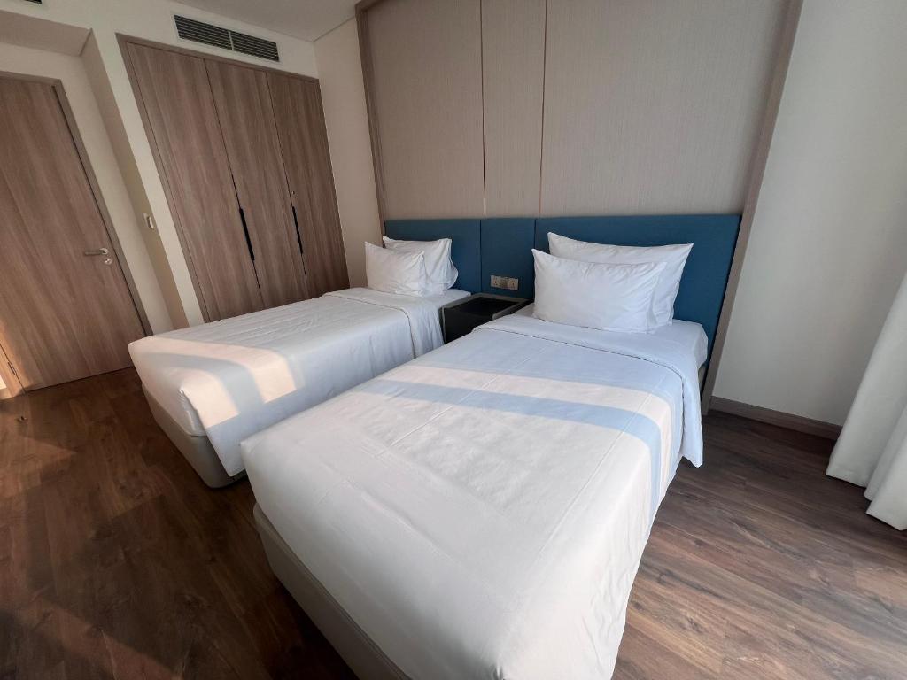 Modern 2BR/2B Ha Long Bay View - High Floor