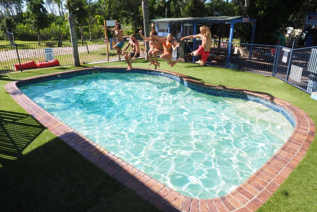 Backpackers Inn On The Beach photo 4