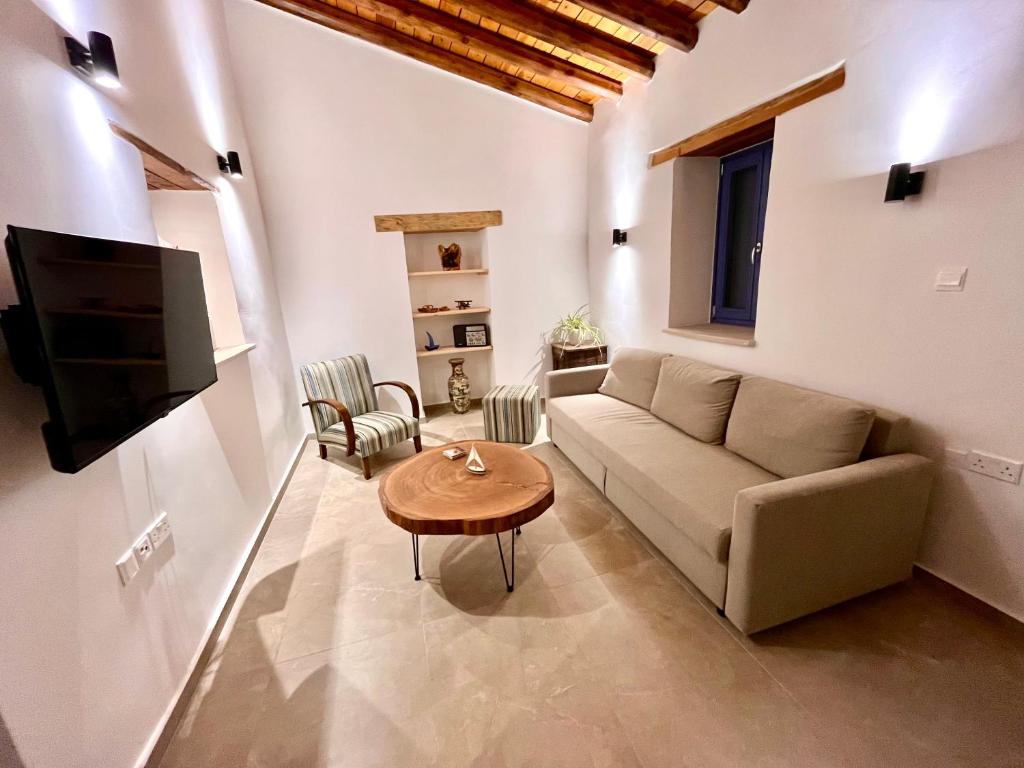 The Courtyard Episkopi Guest Houses photo 2