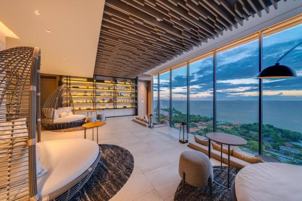 Andromeda Seaview Condo Near Beach photo 4