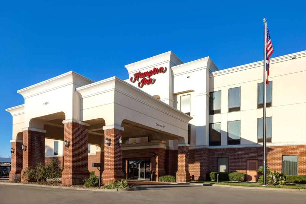 Hampton Inn Victoria image