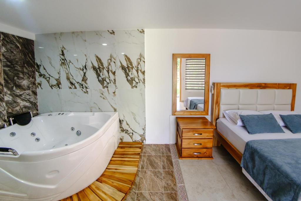 HOTEL LLANO CAMPESTRE photo 1