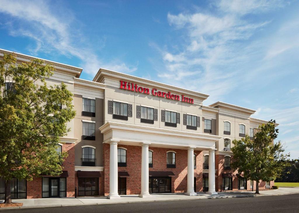 Hilton Garden Inn Beaufort image