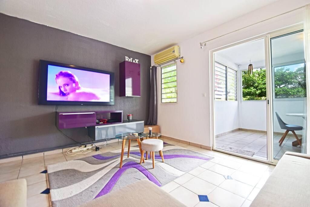 1 Bedroom with pool - Close to DownTown Marigot photo 4