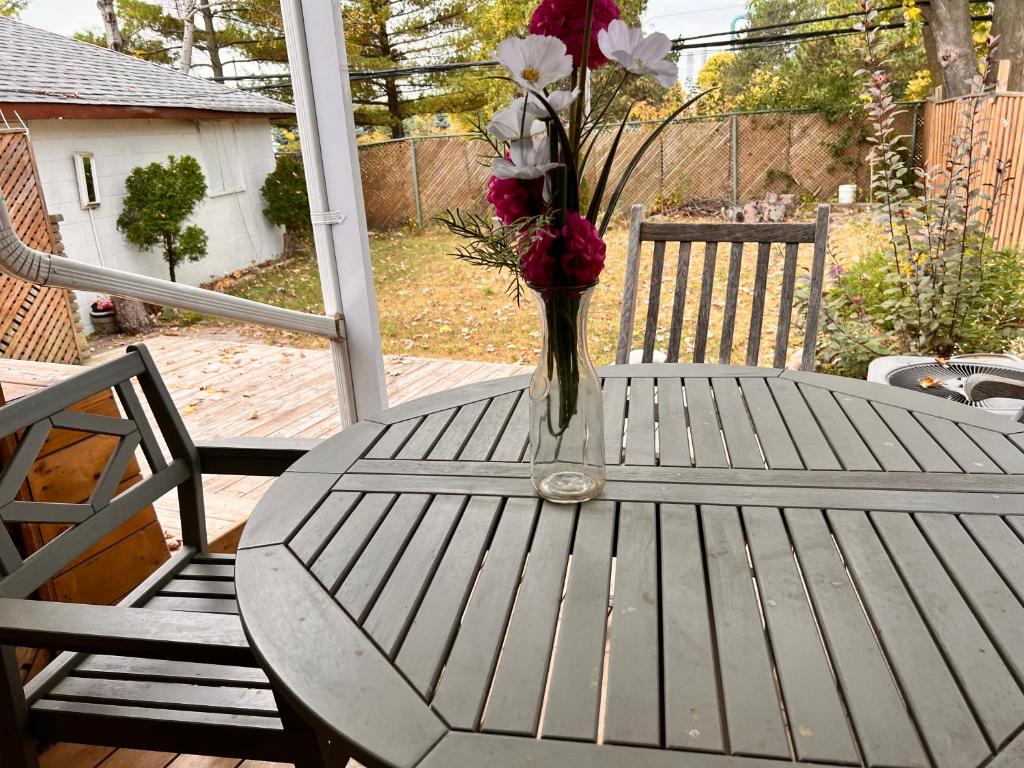 3 BR GREAT HOUSE WITH 2 parking photo 4