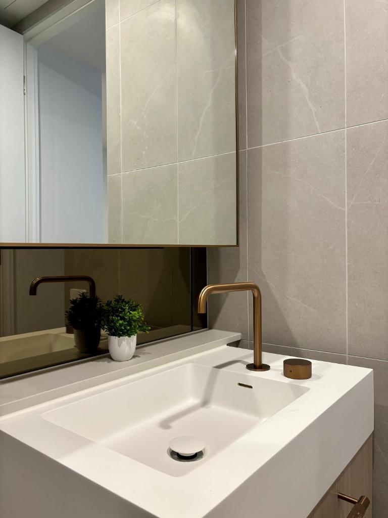 Skygarden Luxury Condo photo 1