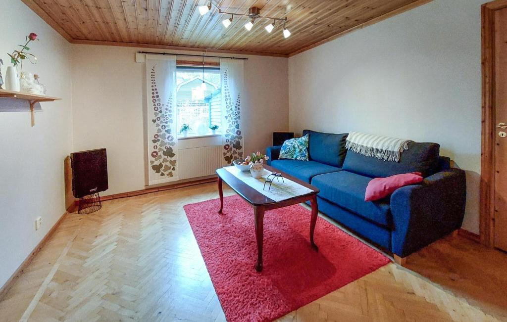 Gorgeous Home In Gemla With Private Swimming Pool, Can Be Inside Or Outside photo 3