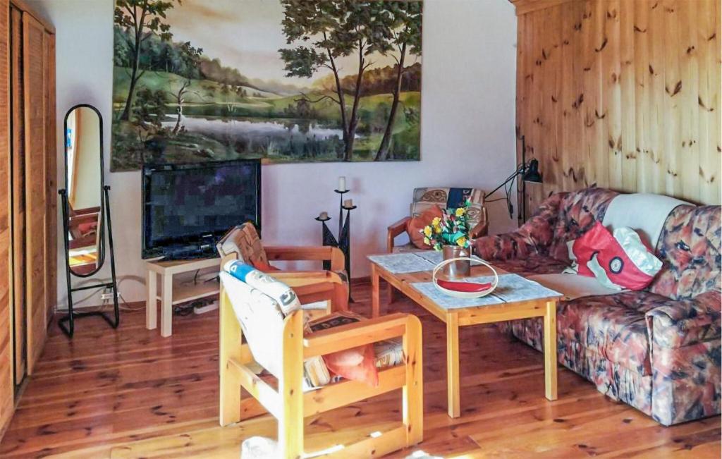 2 Bedroom Awesome Apartment In Leba photo 1