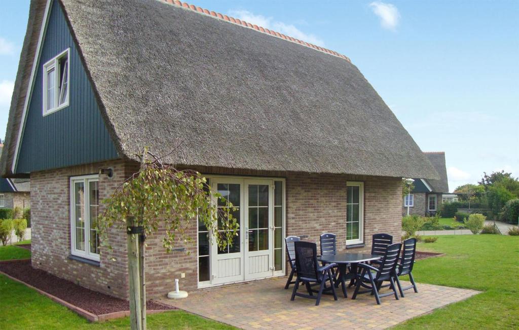 Stunning Home In Makkum With Wifi