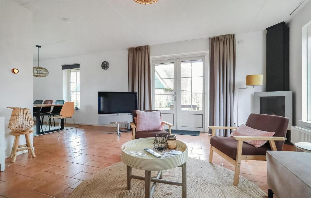 Stunning Home In Makkum With Wifi photo 4