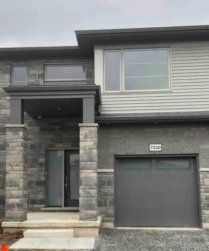 Entire Home In Niagara Falls, Canada photo 1