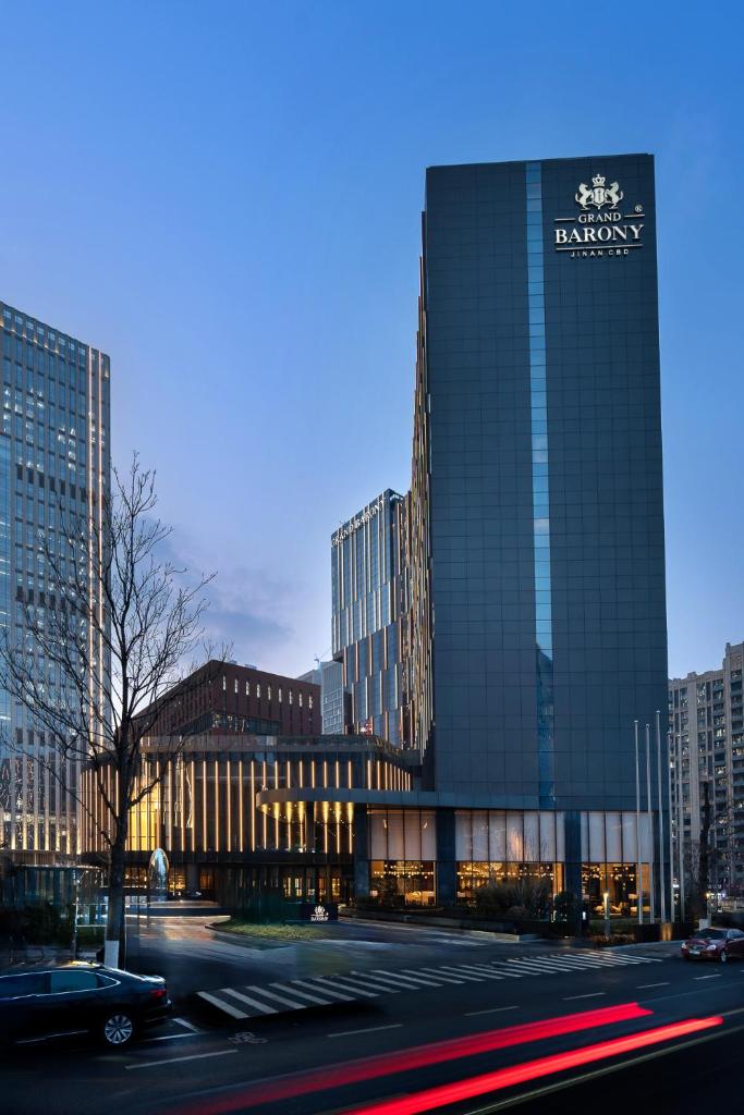 Grand Barony Jinan CBD photo 1