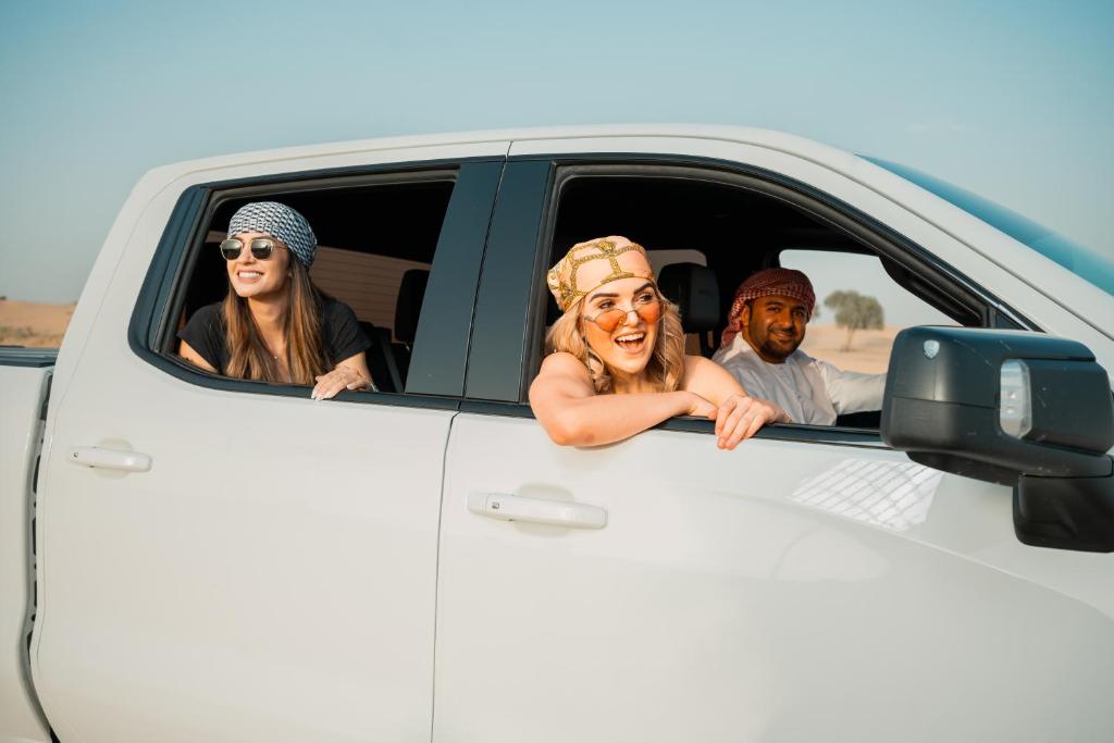Desert Safari Overnight Experience "Modern room with AC & Entertainment" photo 4