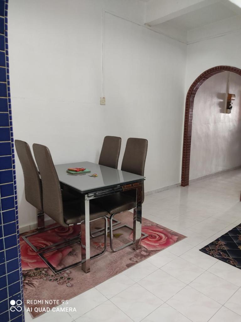 R&R HOMESTAY TAMAN HARMONI photo 1