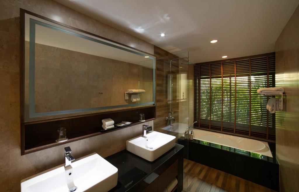 Celes Samui photo 1