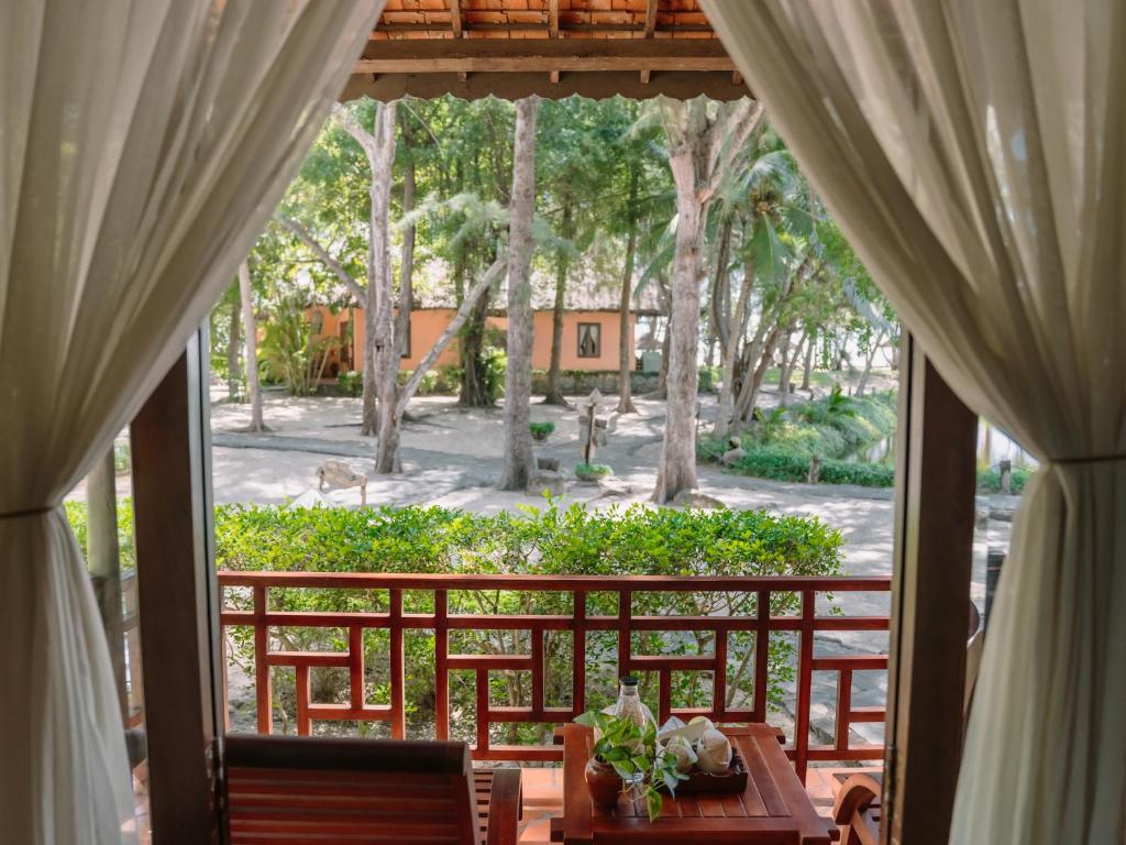 Hồ Tràm Beach Resort & Spa 