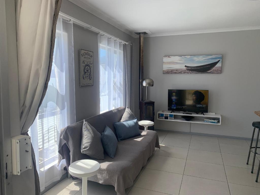 OysterCatcher Self-Catering Accommodation Strand