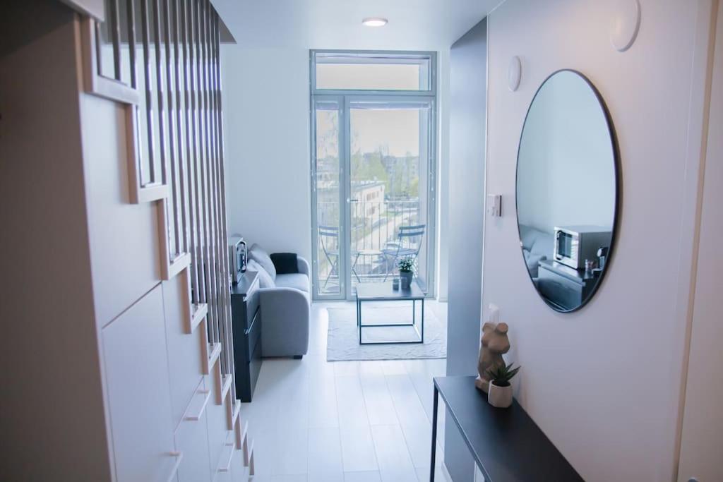 Elegant Penthouse Loft - Near the Airport photo 4