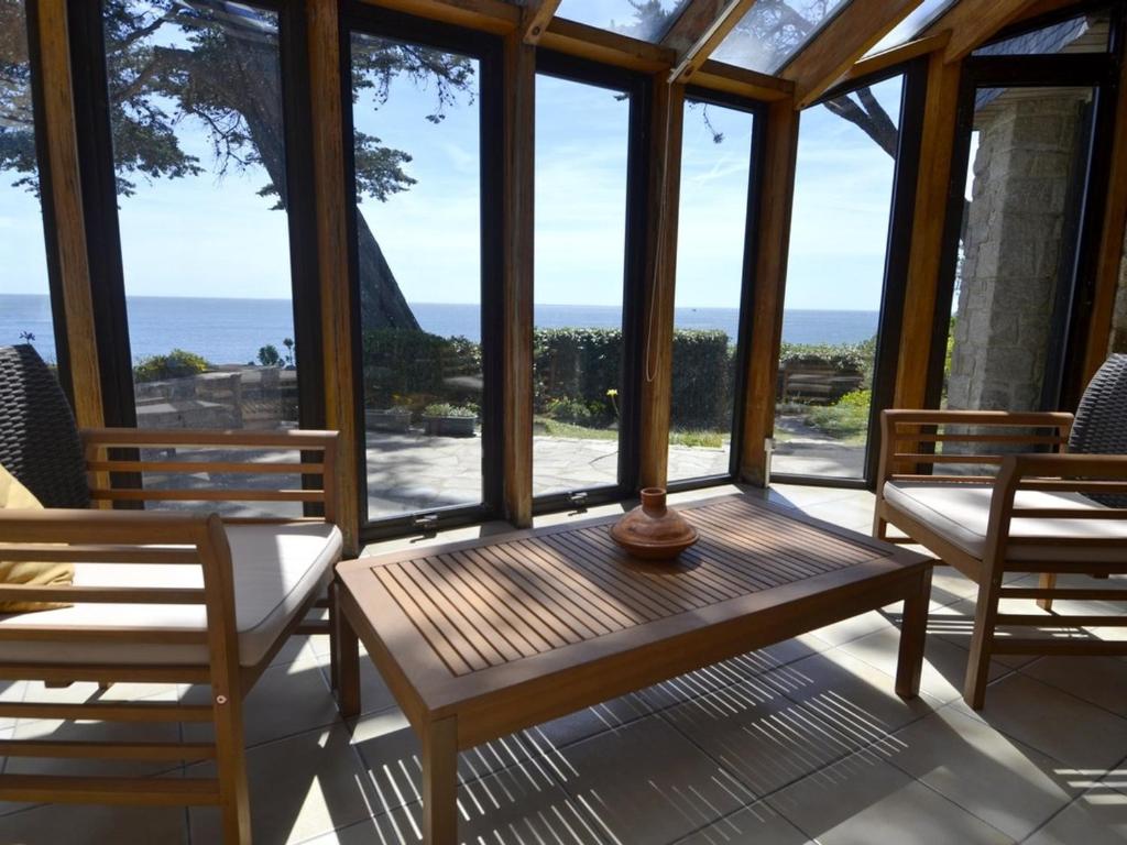 Maison Arzon, 6 pièces, 11 personnes - FR-1-639-29 photo 1