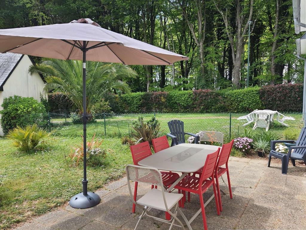 Maison Pleuven, 4 pièces, 5 personnes - FR-1-481-113 photo 1