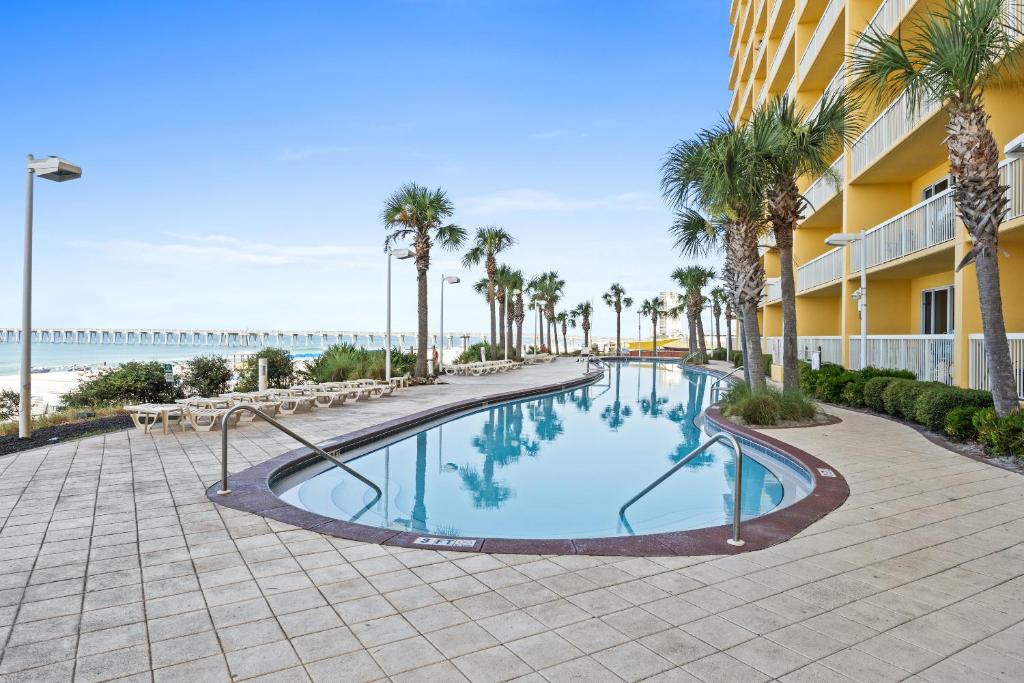 Calypso Beach Resort photo 2