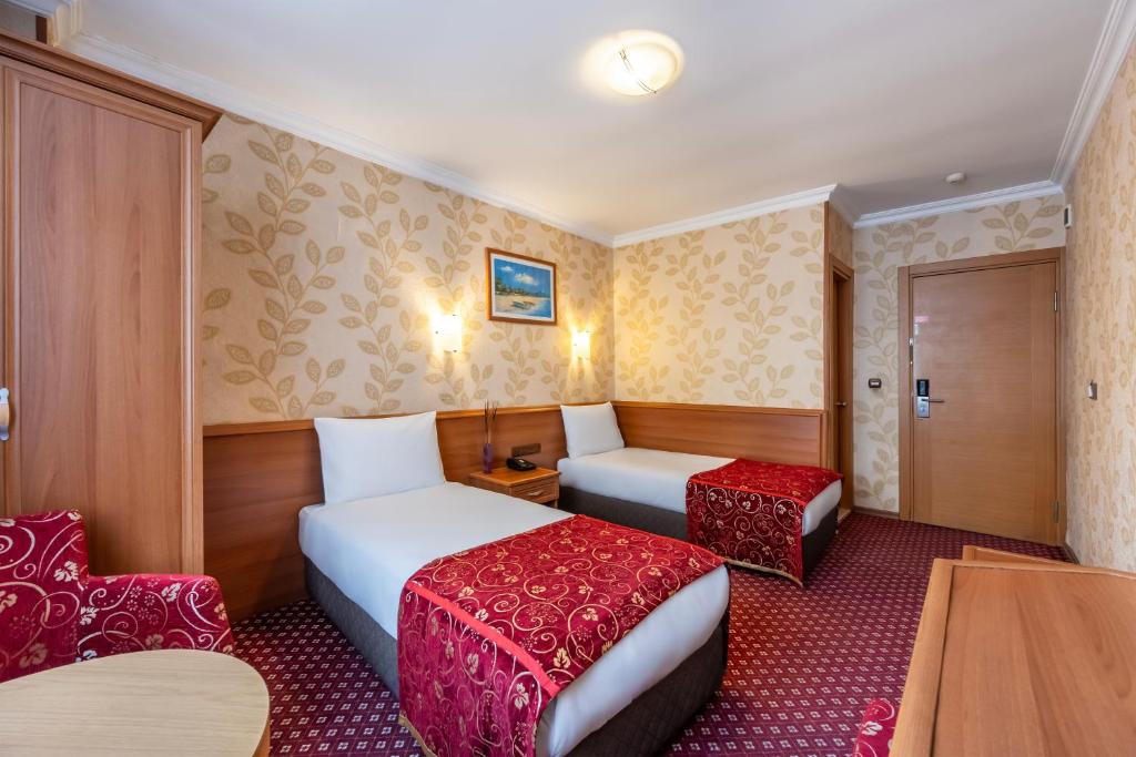 Hotel Bristol Room Type - Standard Double or Twin Room