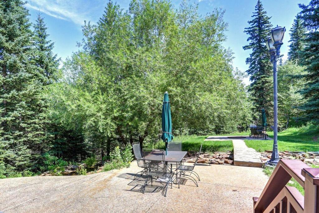 Bear Butte Gulch Lodge photo 1