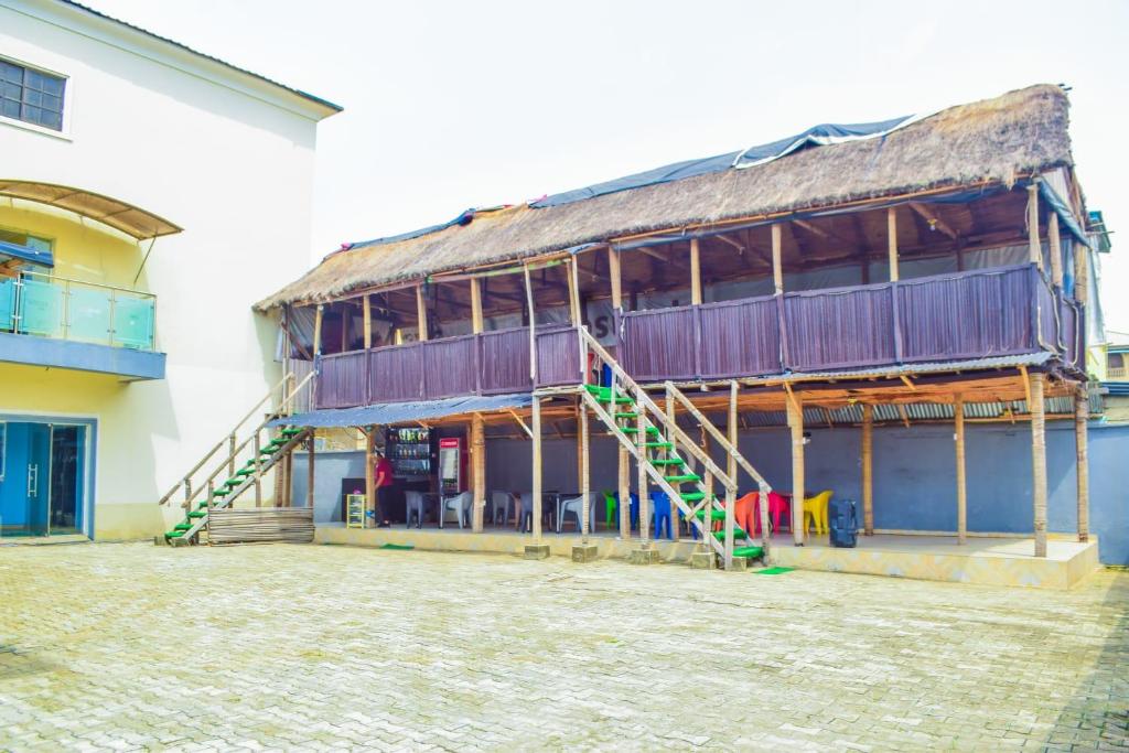 Lisgewann Global Hotel photo 3