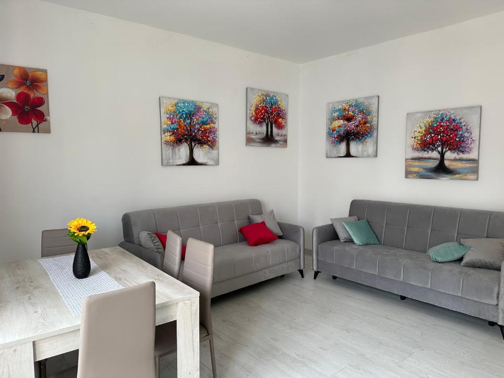Anzio Beach House photo 1
