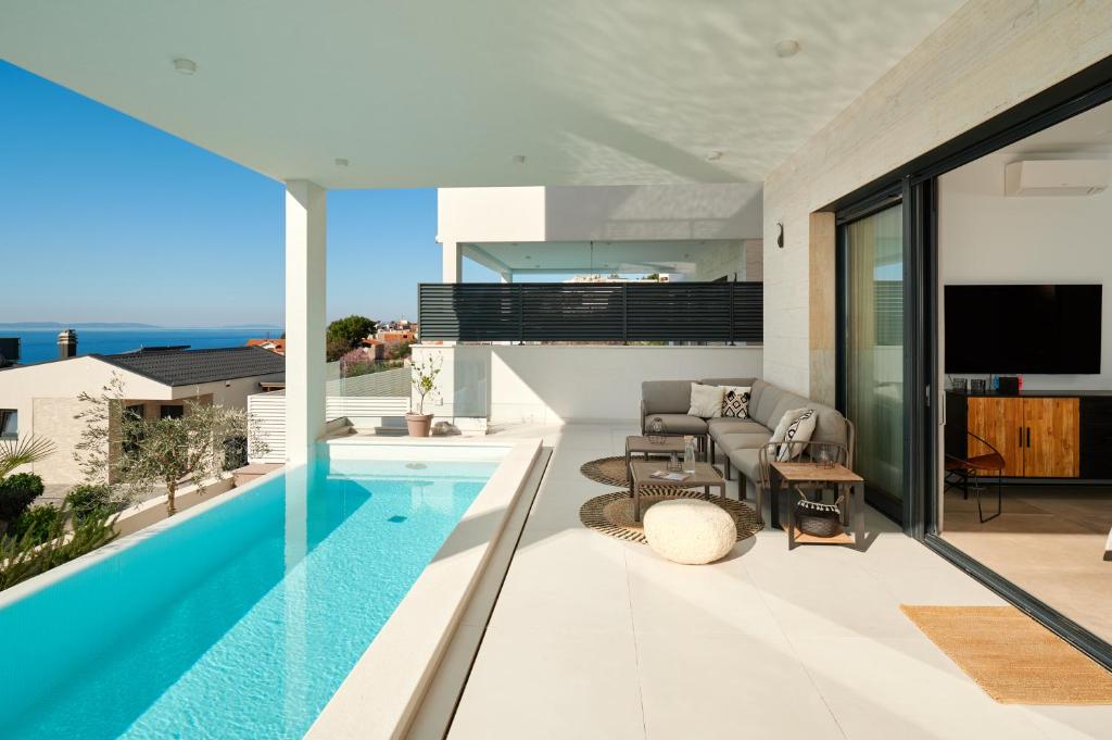 Villa Askana, 3 Bedrooms, 4 Baths, Infinity Pool, Whirlpool, Sea view, Outdoor kitchen photo 1