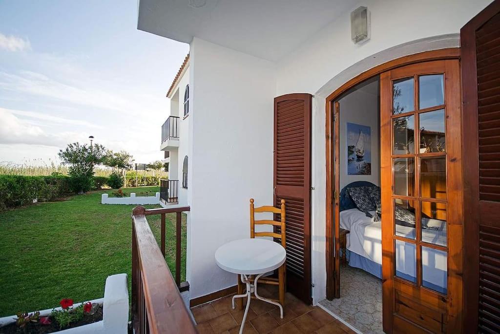 Apartamento Primera Linea de Playa Son Bou photo 3