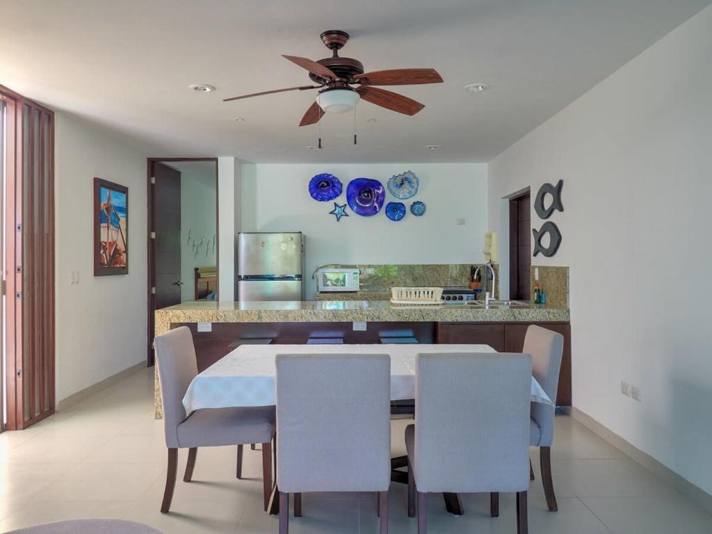 NEW Fun Family Beach House Pool BBQ Smart TVs photo 3