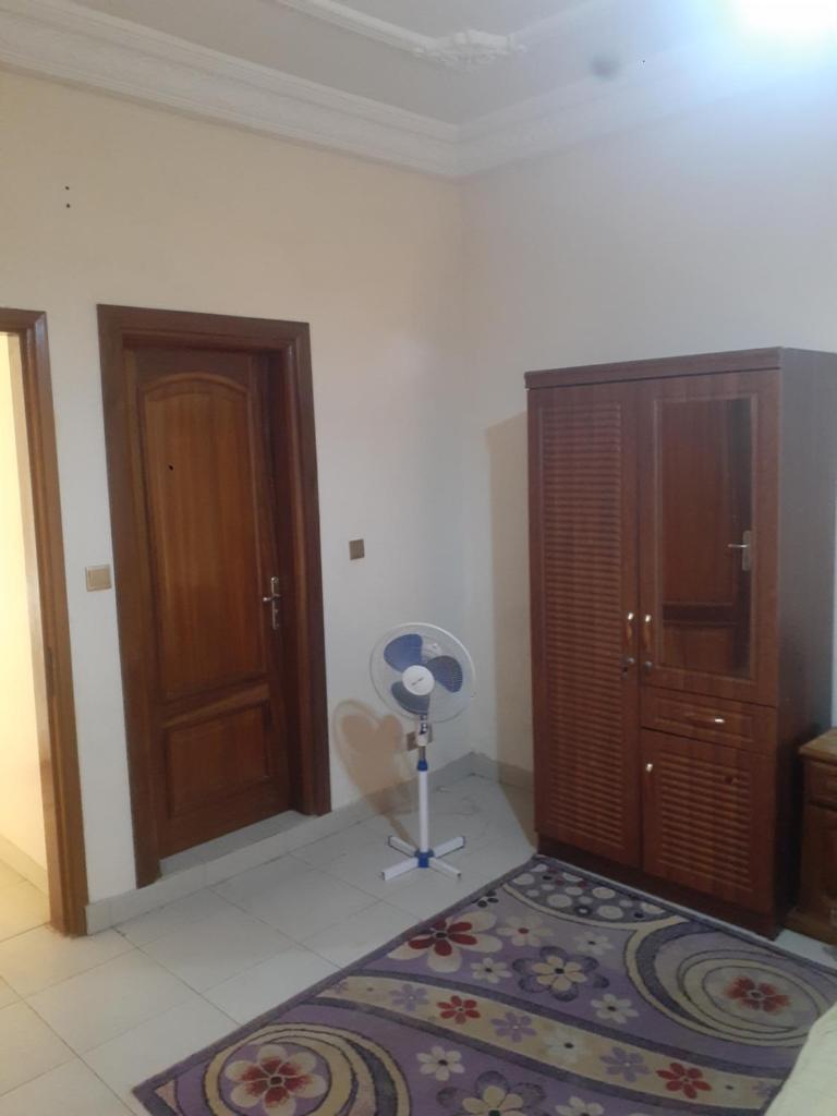 Quiet, modern 2 bed apartment w patio near Mbao beach photo 1
