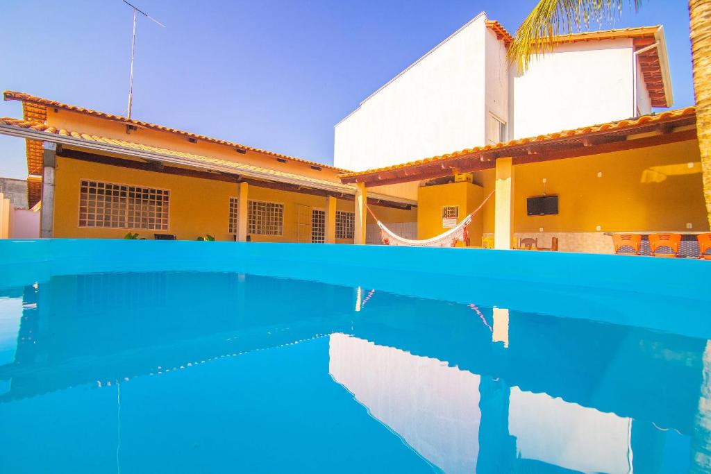 Casa Charmosa com Piscina - Localização Incrível