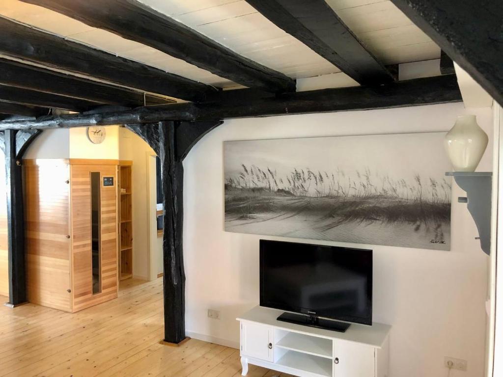 First Class Ferienwohnung mit Sauna, Bar u. Wirlpool in Steinhude photo 3