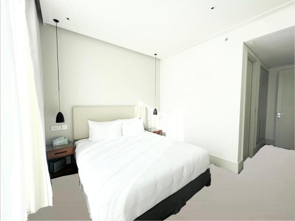 Most City Area Lux Studio photo 1