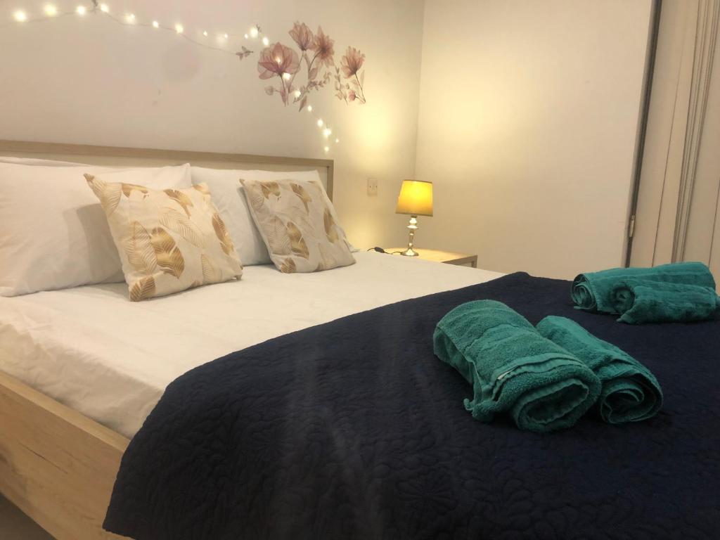 Stanza con bagno privato vicino St Julian e Paceville