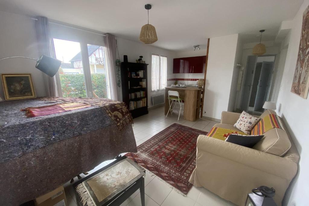 Charming house close to the beach photo 2