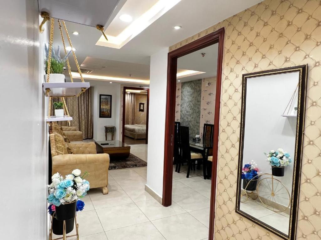 Luxury 1 Bedroom Apartment Gold Crest Mall And Residency DHA