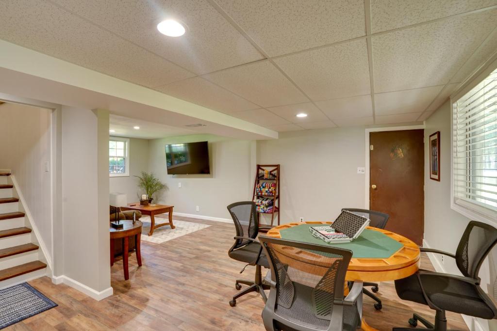 Saratoga Springs Haven with Pool and Fire Pit! photo 1