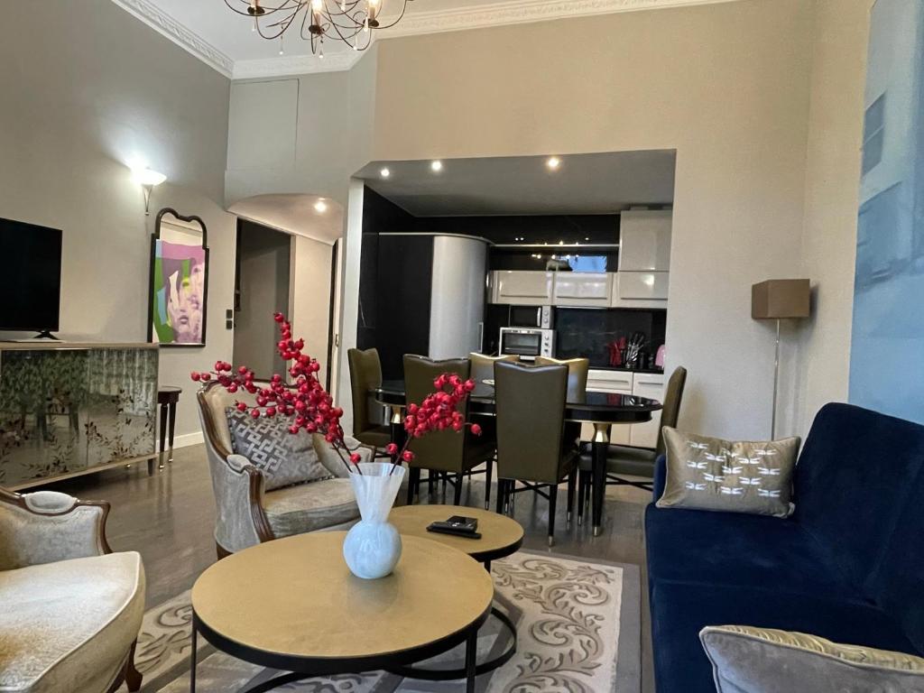 Luxury 2-floor Flat (95 sqm) near Hotel Martinez photo 4