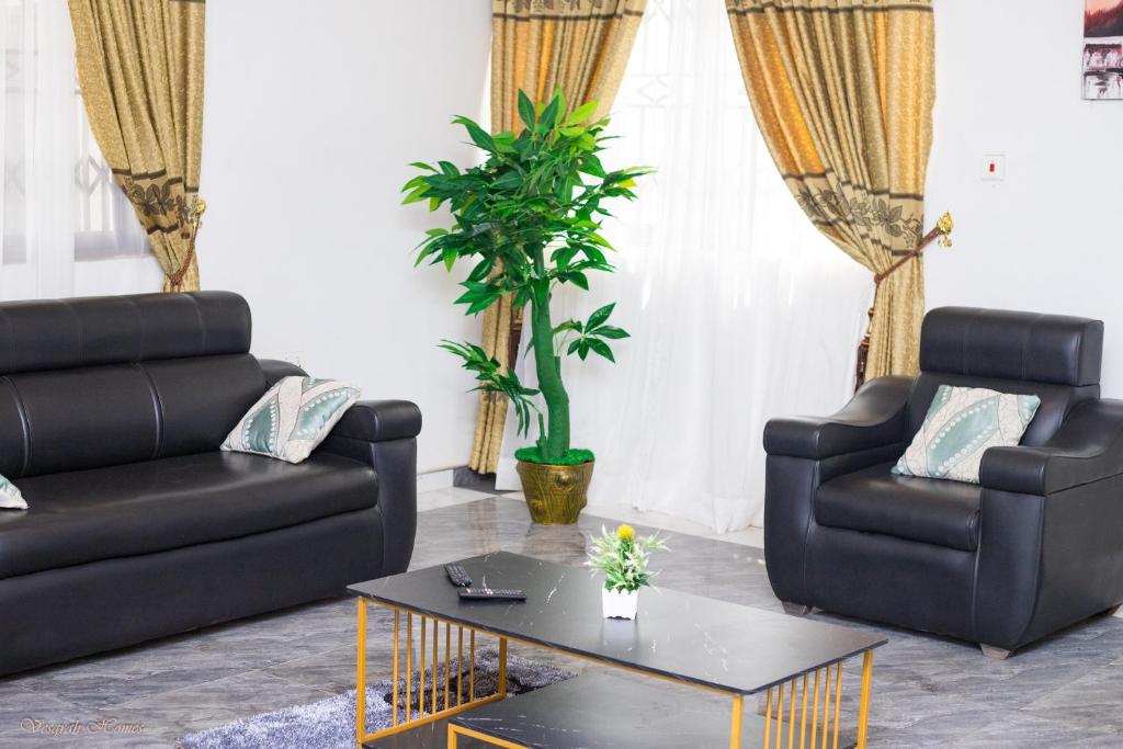 Stunning Executive 2 Bedroom Apartment with KING SIZE BED photo 2