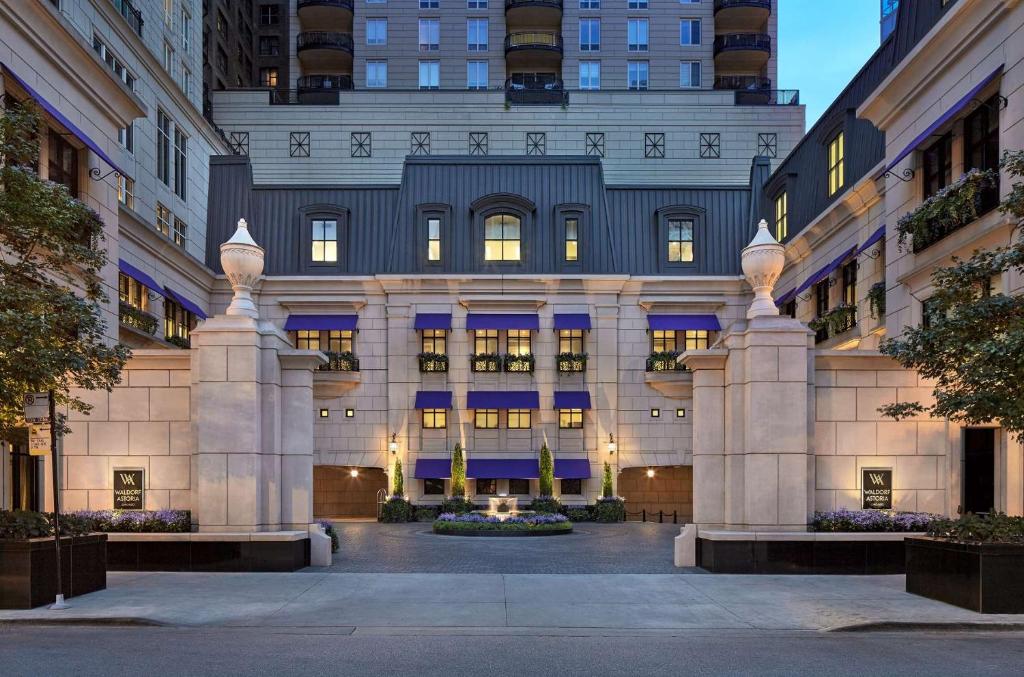 Waldorf Astoria Chicago image