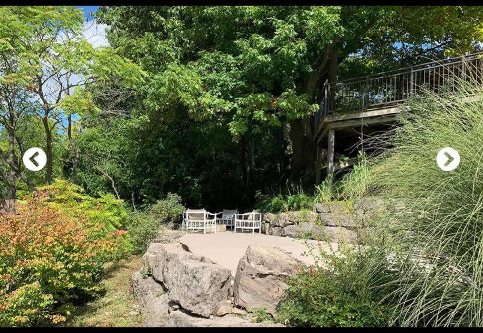 Spacious 3- bedroom cottage w Pool & Boat dock photo 1