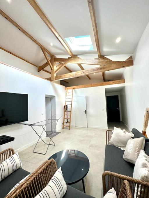 Villa photo 1