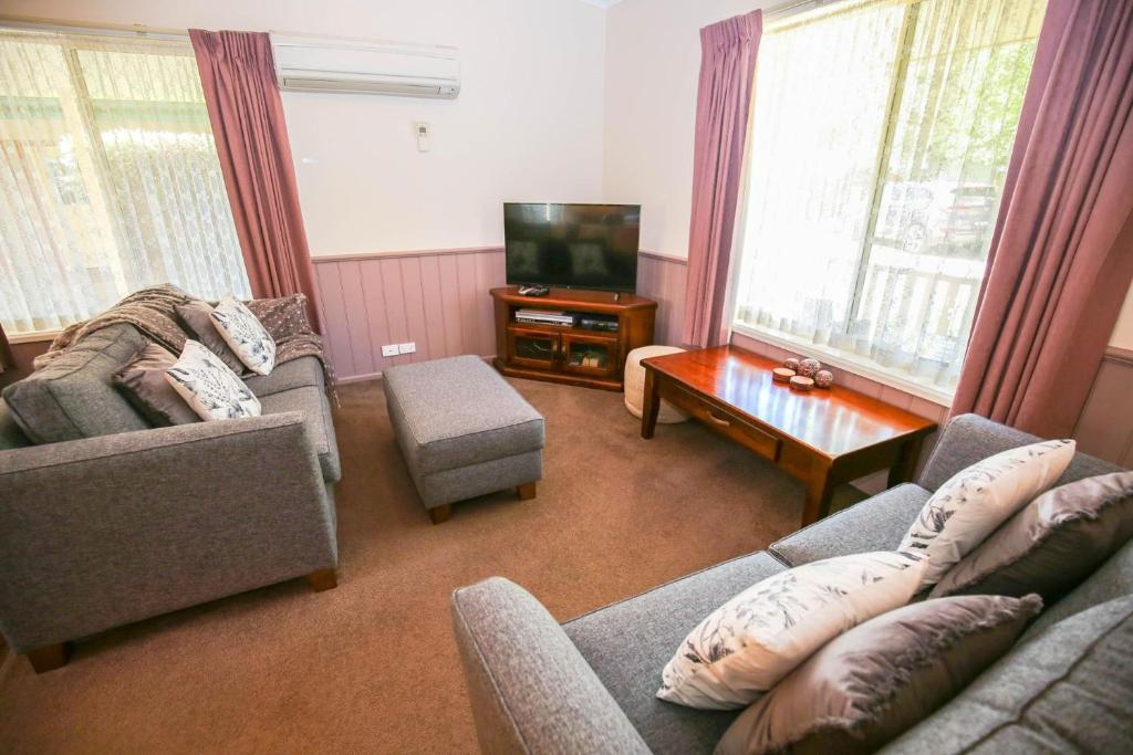 Silver Birches Holiday Village - Unit 7 photo 1