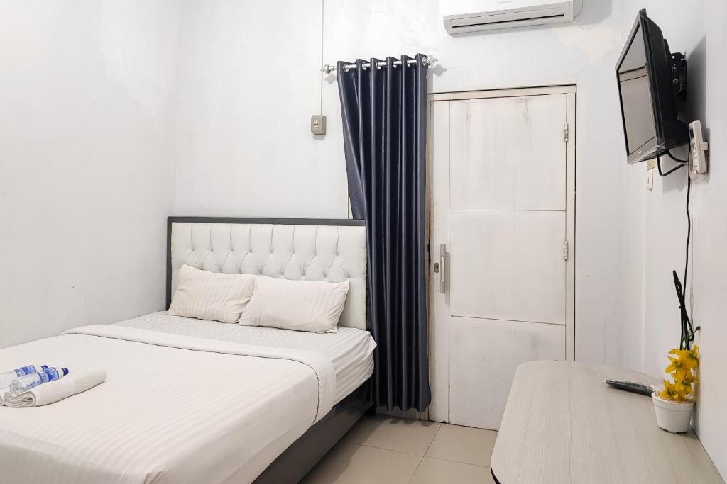 RedDoorz Syariah near Lapangan Persijam Jambi photo 2