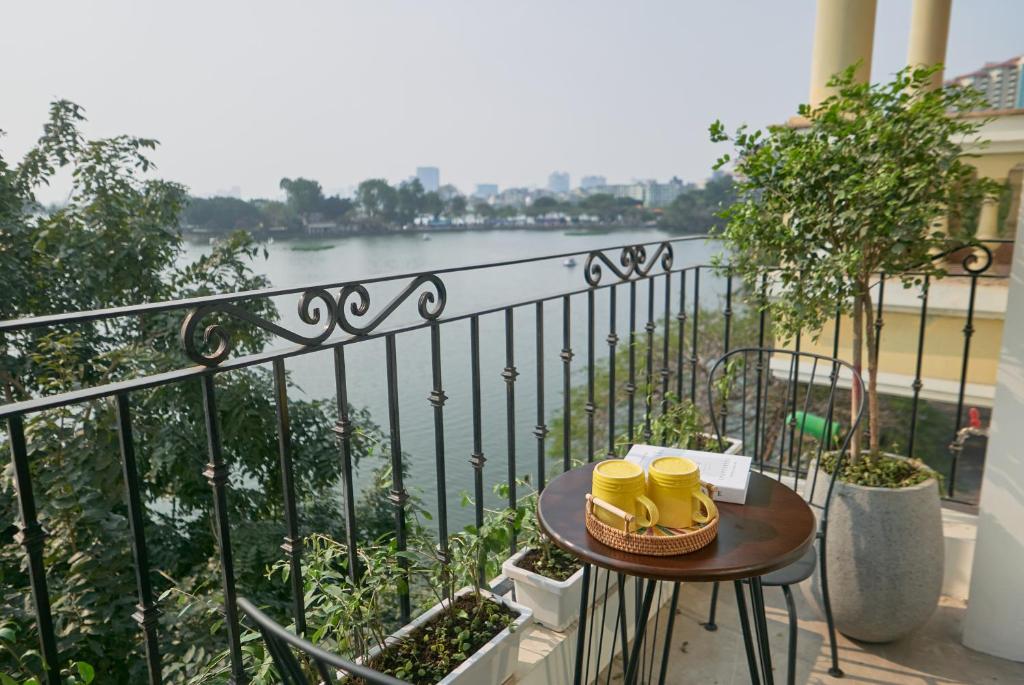 Hanoi Shouten - Staycation