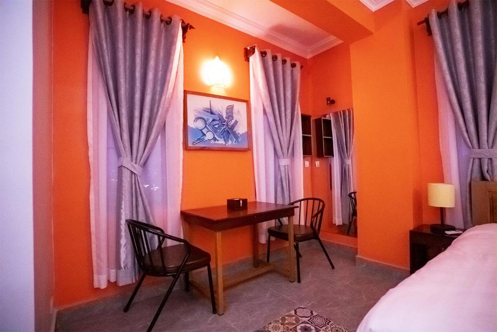 Daun Penh Palace Boutique photo 4