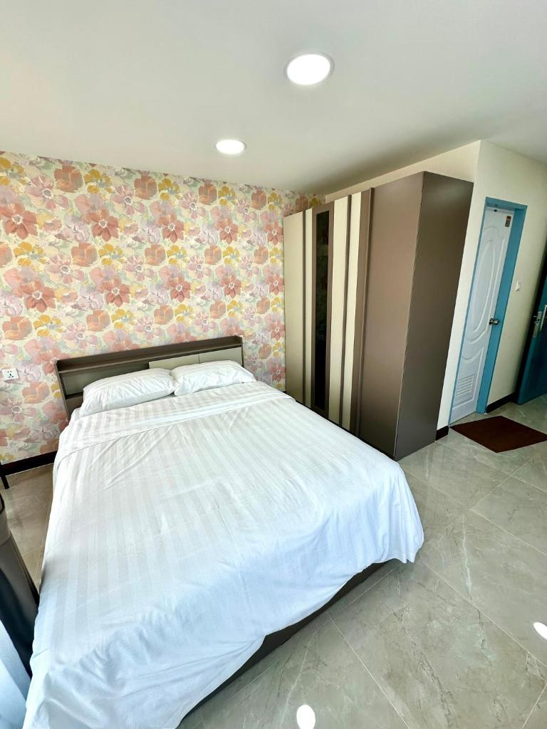 Arunsakhon luxury condo photo 3